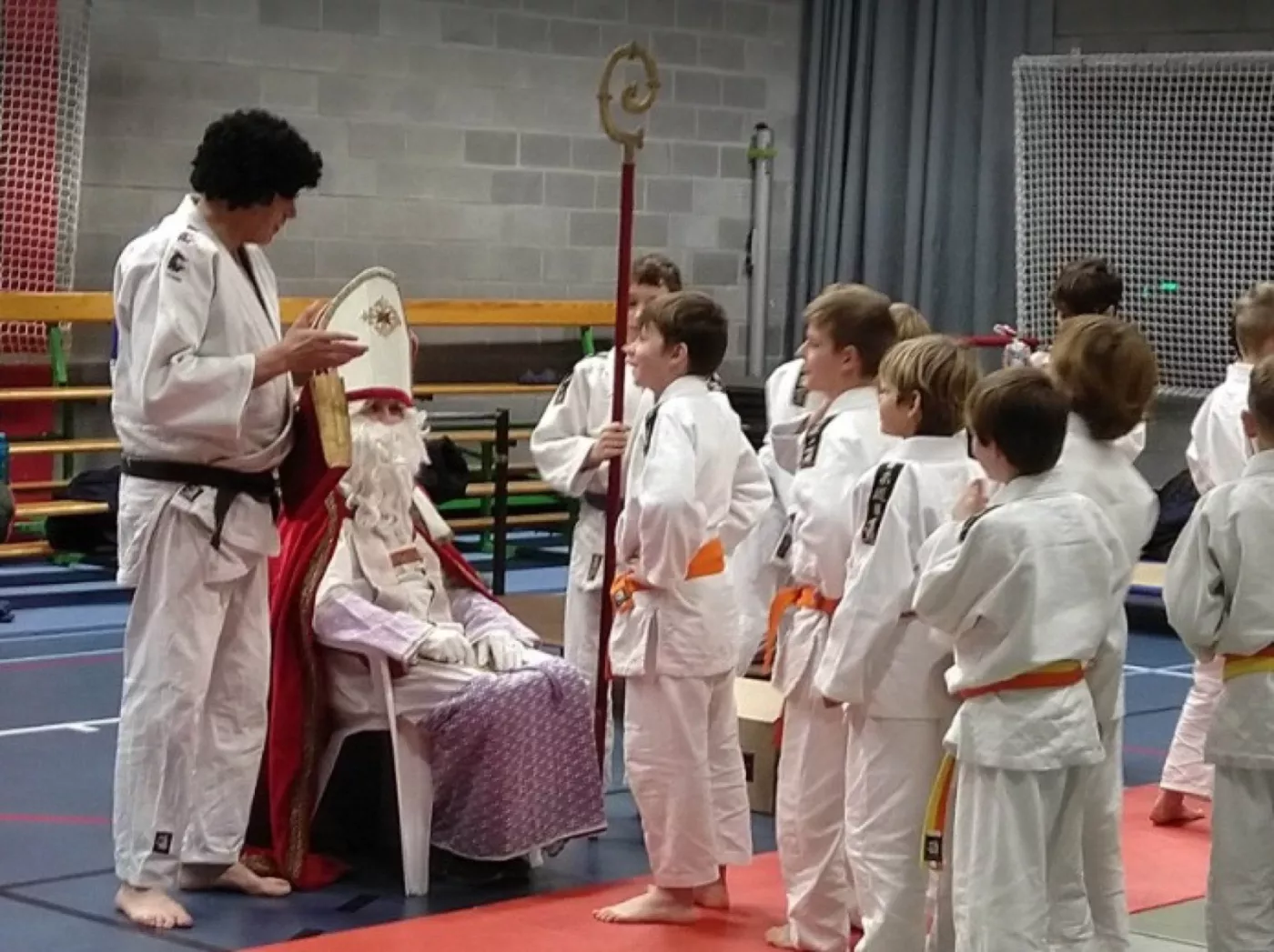 06/12 Ook dit jaar verwelkomt onze club Sinterklaas!